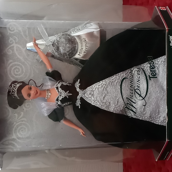 Tru Special Millennium Edition barbie - Picture 3 of 5